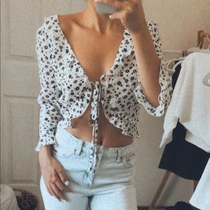 Floral Front Tie Cropped Blouse
